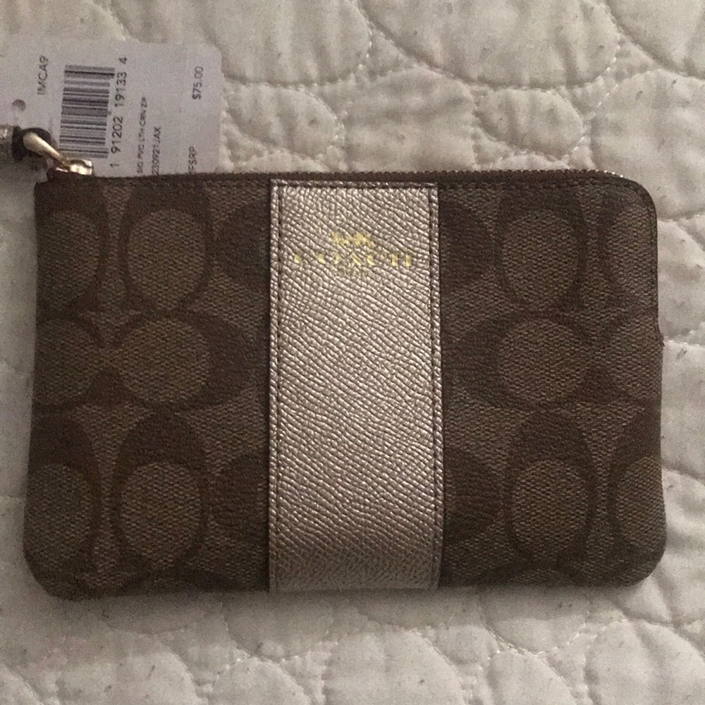 NWT authentic Coach wristlet - Picture 2 of 6